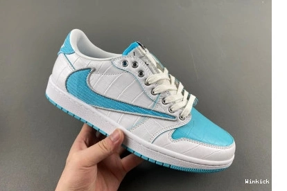 x Scott Jordan Travis 1 Air 0822
